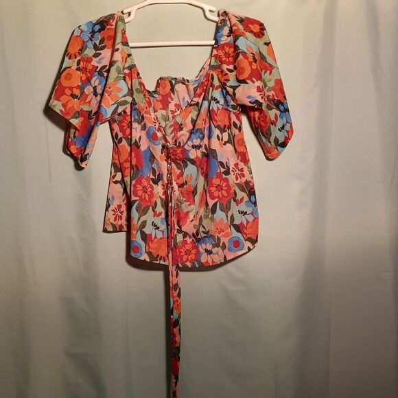 Retro Floral Boho Crop Top – Colorful Puff Sleeve Lace-Up Blouse - Picture 1 of 5